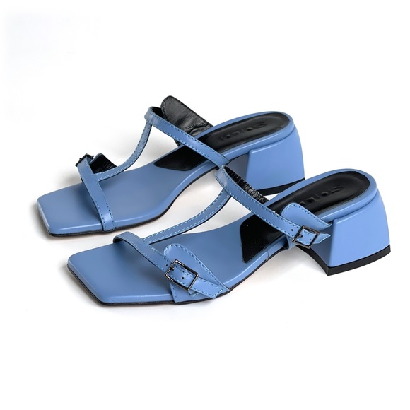 Women’s Leather Fashion Heel Sandals Blue - Picture 2 of 7